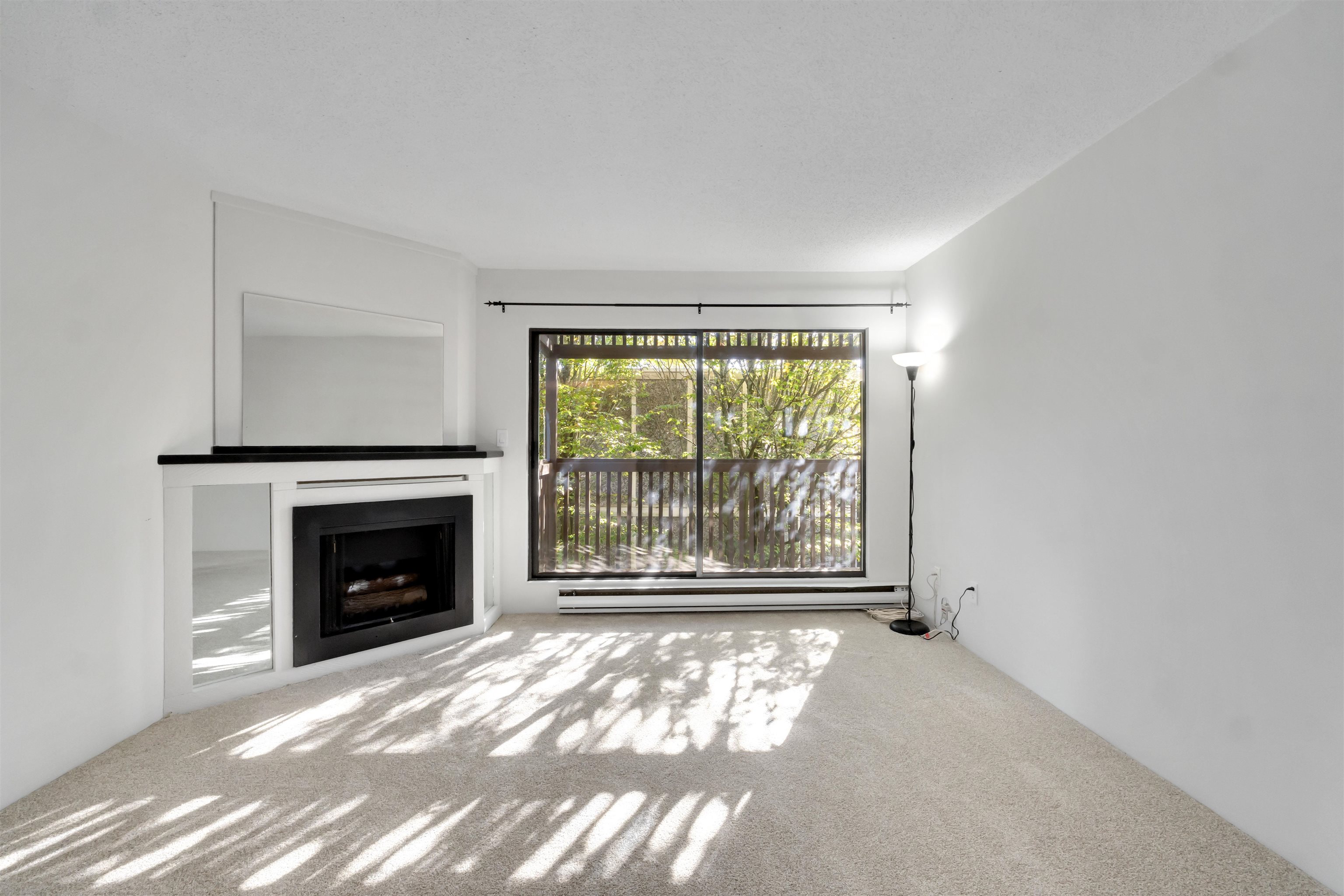 315-13507-96-avenue Photo
