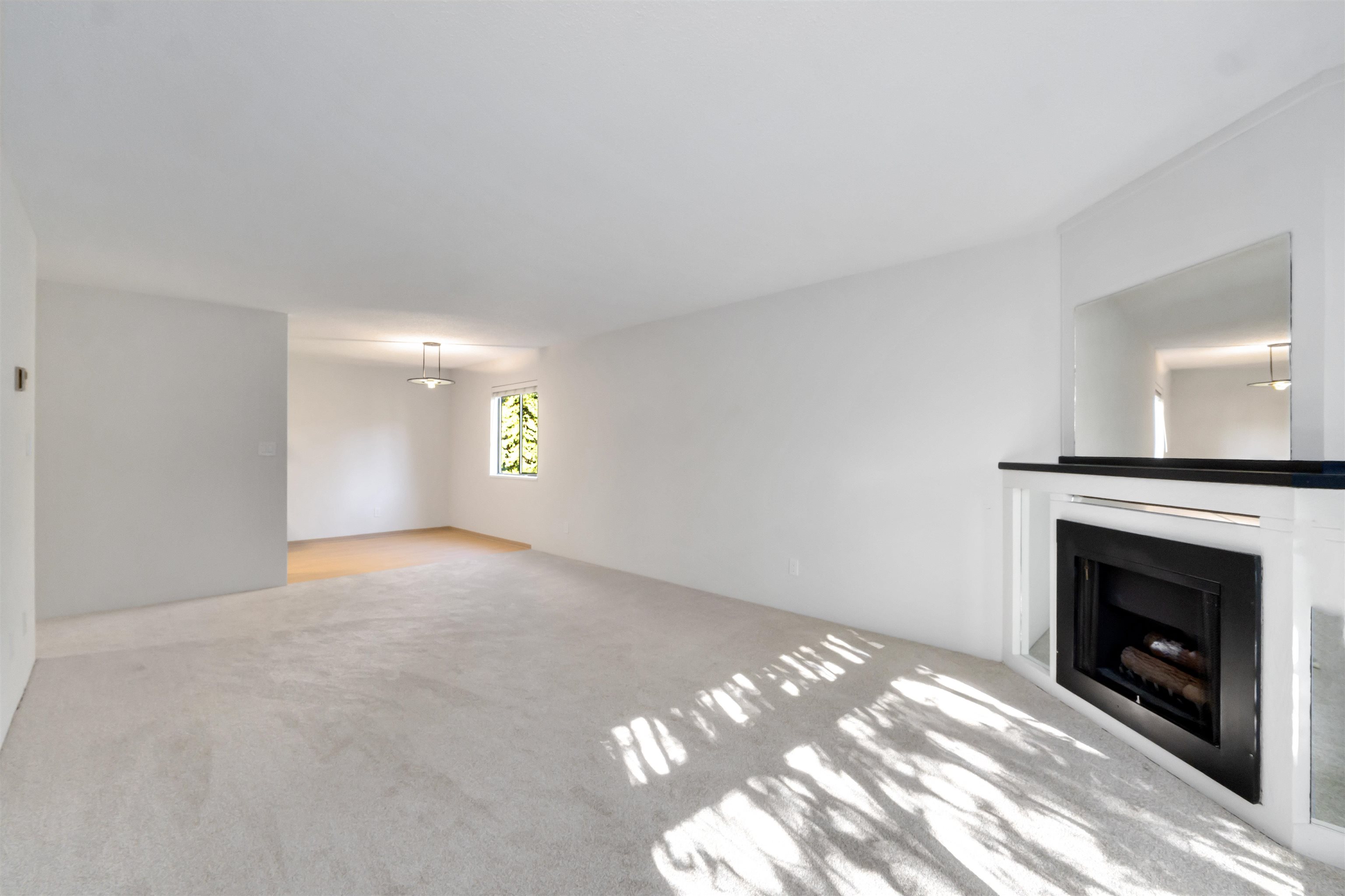 315 13507 96 Avenue Photo 08