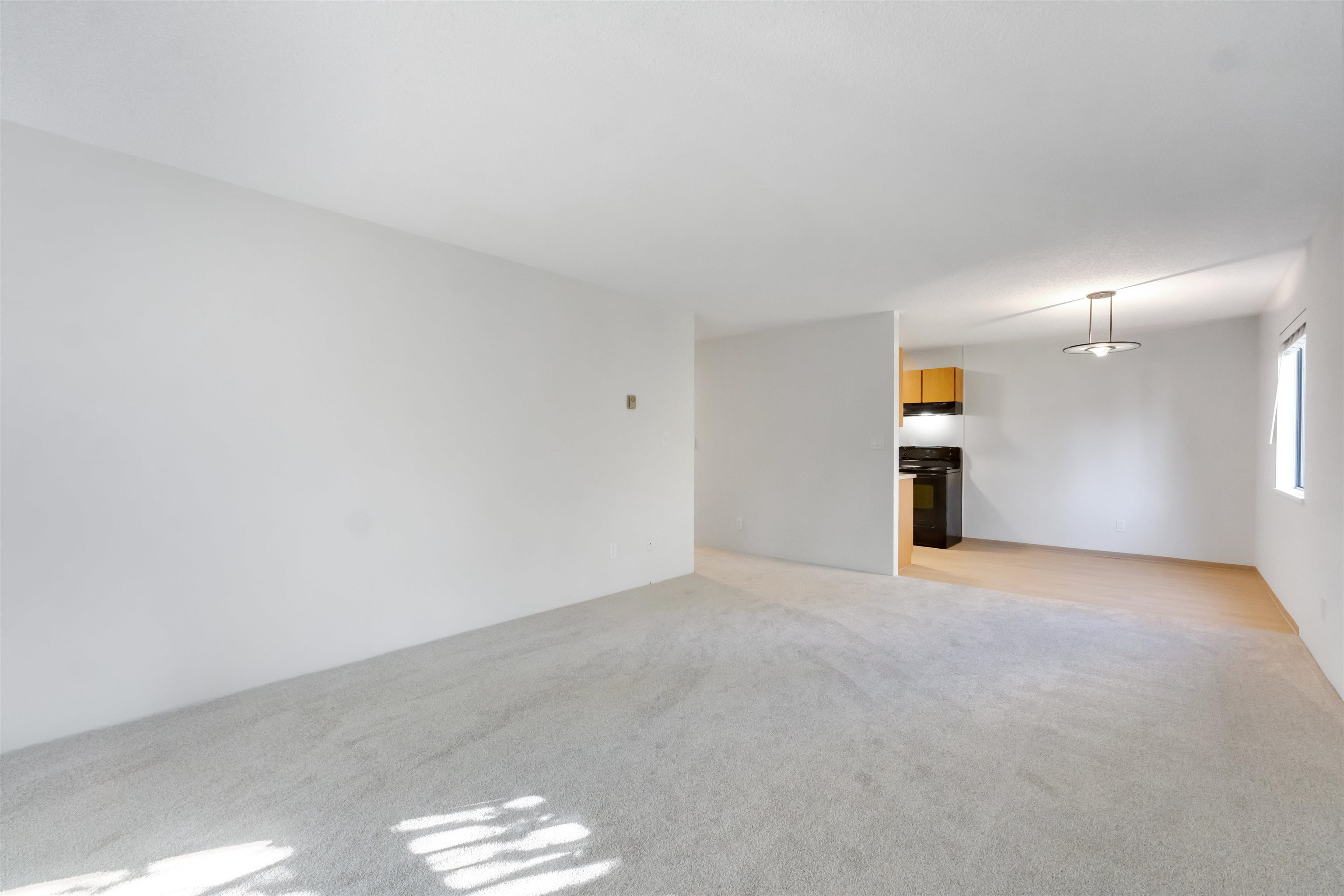 315 13507 96 Avenue Photo 09